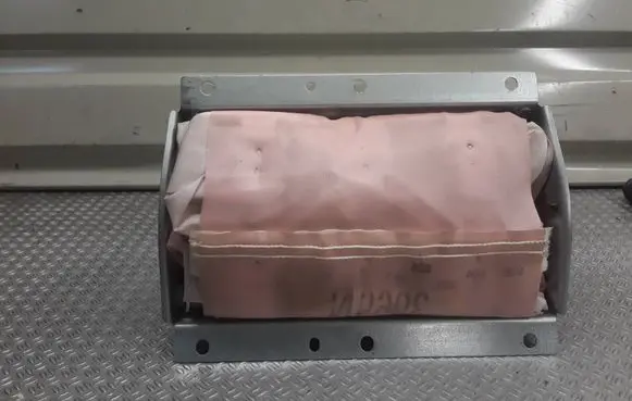 Volvo V70 Passenger airbag 9191928