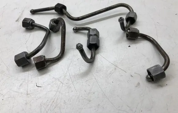 Peugeot 5008 Fuel main line pipe