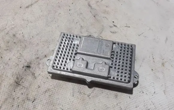 Volvo S90, V90 Xenon control unit/module L90005488