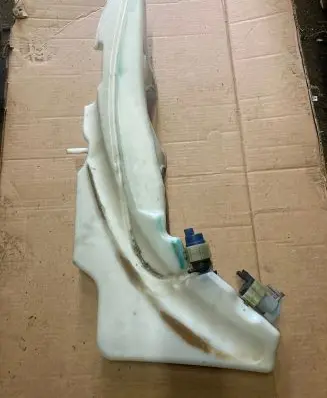 Nissan Navara Windshield washer fluid reservoir/tank 28910EB500 28910EB520 28910EB300