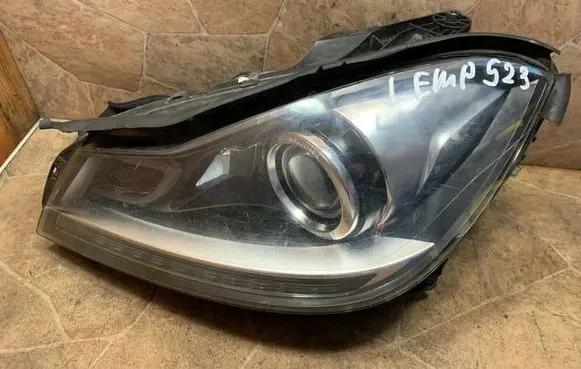 Mercedes-Benz C W204 Headlight/headlamp A2048208139