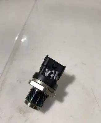 Fuel pressure sensor