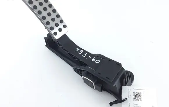 Mercedes-Benz R W251 Accelerator throttle pedal A1643000004