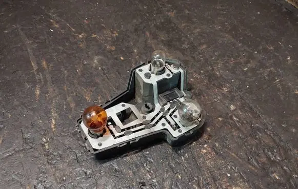 Ford Galaxy Tail light bulb cover holder 7M5945257
