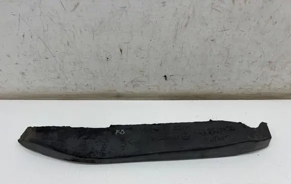 Mazda 3 Fender foam support/seal BDMT56391