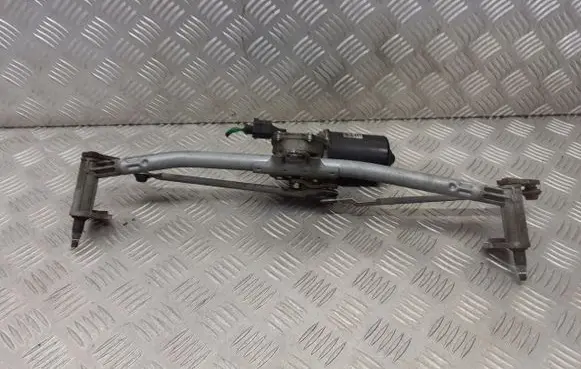 Skoda Octavia Mk1 (1U) Front wiper linkage 1J1955113B