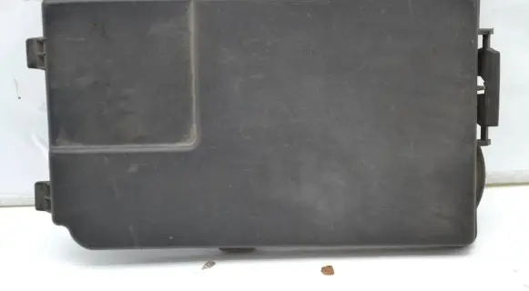Volkswagen PASSAT B6 Battery box tray cover/lid 1K0915443