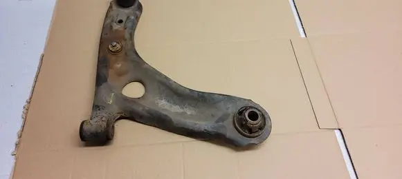 Toyota Aygo AB10 Front lower control arm/wishbone IR240E 486550H010