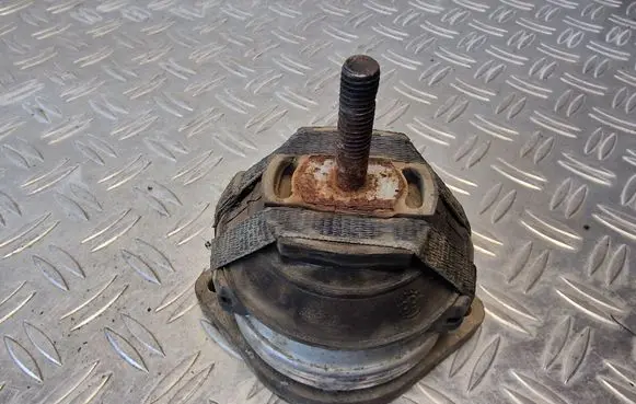 Audi A8 S8 D2 4D Gearbox mount 4D0399151B
