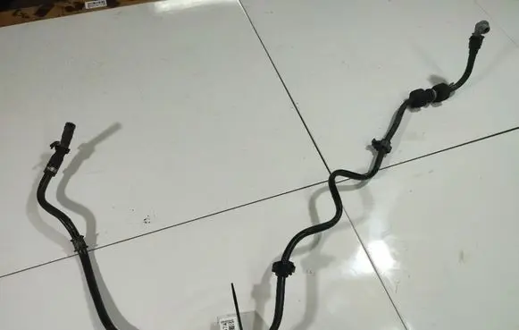 Mazda 3 I Engine coolant pipe/hose 