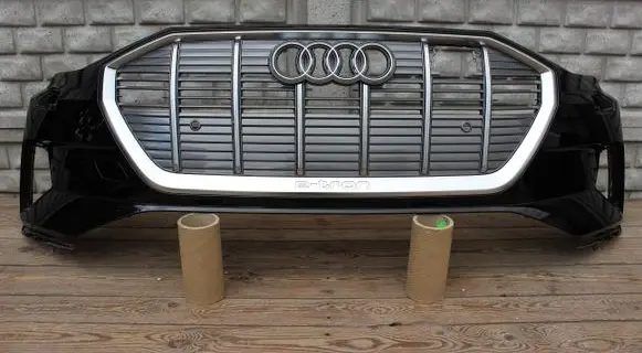 Audi e-tron Front bumper 4KE8070437