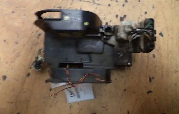 Fiat Punto (176) Front door lock