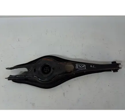 Volkswagen PASSAT B8 Rear upper control arm/wishbone 3Q0505371E