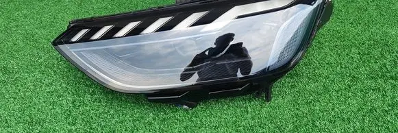 Audi A4 S4 B9 8W Headlight/headlamp 8W0941035J