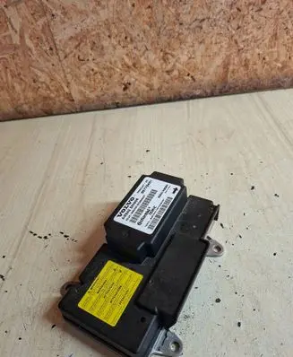 Volvo V50 Airbag control unit/module 30773401 00001393B6 007032400407