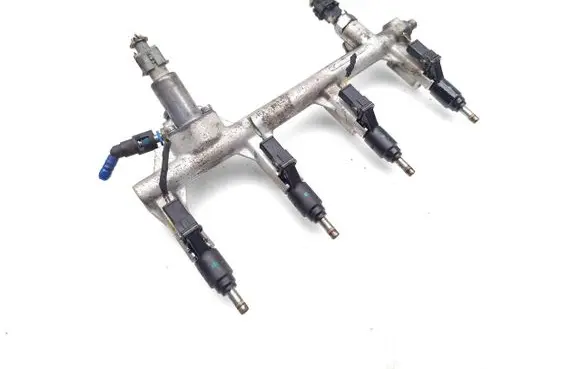 Opel Zafira B Fuel injectors set 55351030 24404012