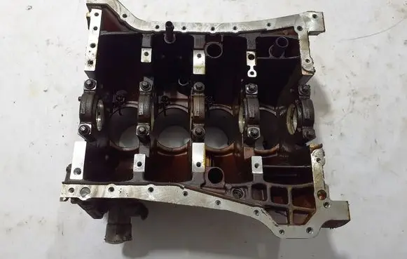 Mercedes-Benz SLK R171 Engine block A2710101405