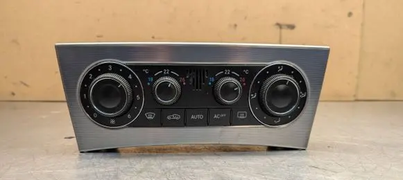 Mercedes-Benz C W203 Climate control unit A2038301785 9140010525