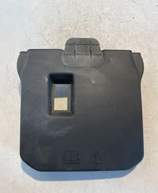 Ford Focus Battery box tray cover/lid AM5110A859AD