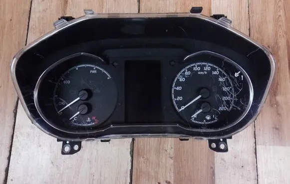 Toyota Yaris Speedometer (instrument cluster) 83800F5440