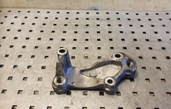 Nissan X-Trail T31 Engine mounting bracket 11253JD700