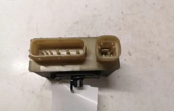 Citroen C4 Grand Picasso Glow plug pre-heat relay 018010951