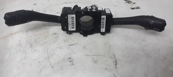 Volkswagen PASSAT B5.5 Indicator stalk 1JO953513A