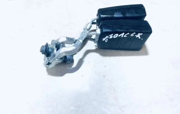 Volkswagen Jetta V Rear seatbelt buckle 1k0857739h