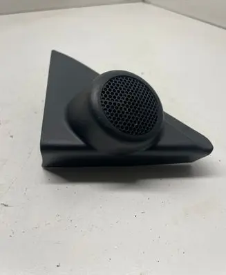 Toyota Auris E180 Front door high frequency speaker 6749102380 8616002A40 900475490013