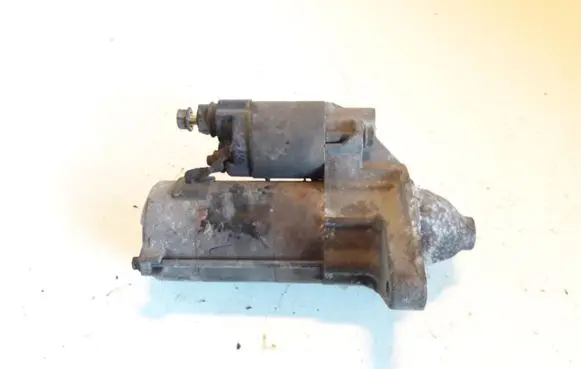 Toyota Yaris Starter motor 2810023030