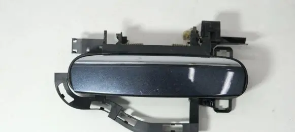 Audi A6 S6 C6 4F Front door exterior handle 4F0839167 4F0837885
