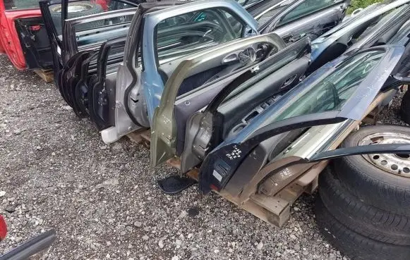 Mazda 323 Front door