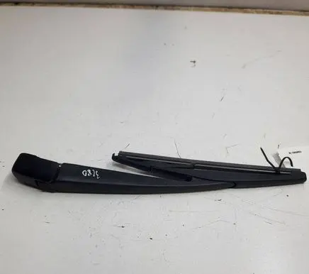 Nissan Leaf I (ZE0) Rear wiper blade arm 39852
