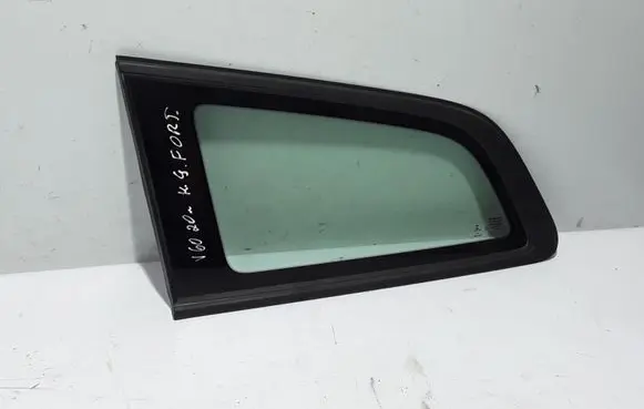 Volvo V60 Rear side window 32132156