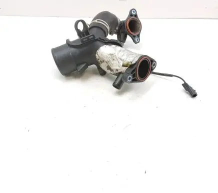 Nissan NV200 Intercooler hose/pipe 165765493R 14092852 147138491R