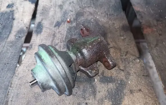 Hyundai Santa Fe EGR valve