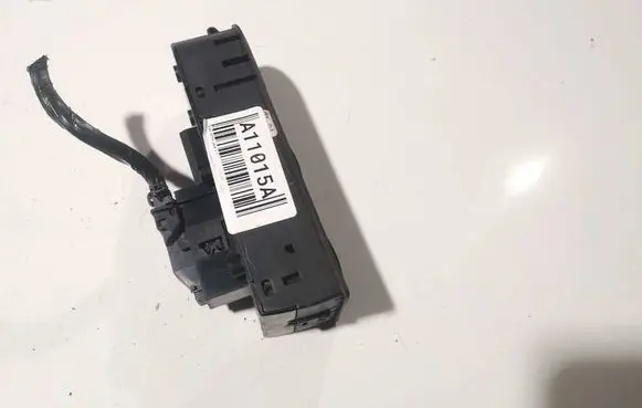 Opel Astra H Electric window control switch