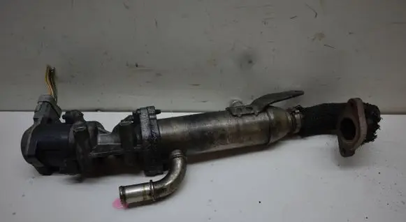 Jaguar XF X250 EGR valve cooler 4R8Q9Y493BN