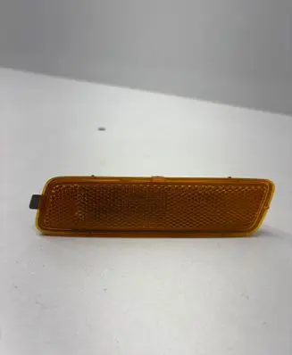 Volkswagen Golf VII Front reflector 1K9945071