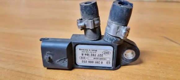 Exhaust gas pressure sensor