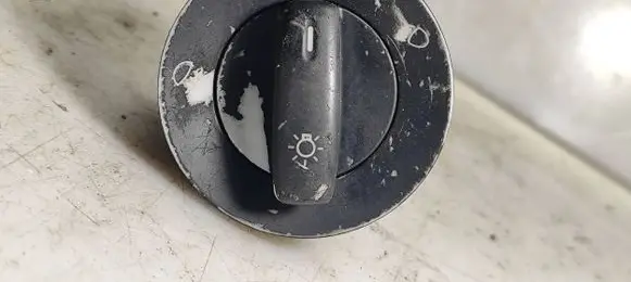 Volkswagen Golf V Light switch 1K0941431B P8102693