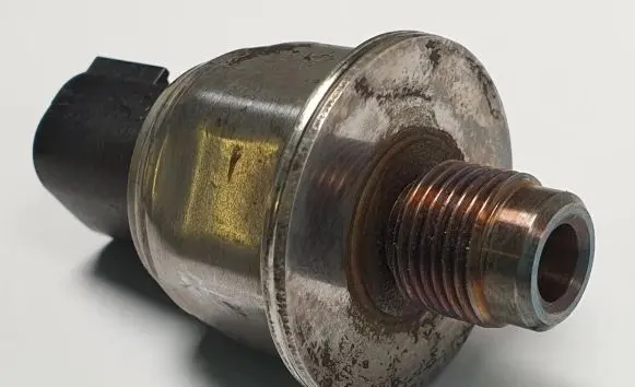 Fuel pressure sensor