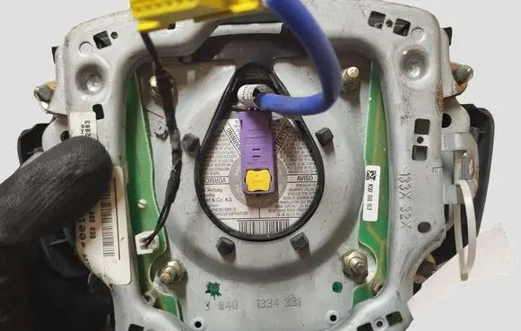 Audi A4 S4 B6 8E 8H Steering wheel airbag 8E0880201AE 30401334331