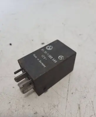 BMW 5 E34 Other relay 1388546