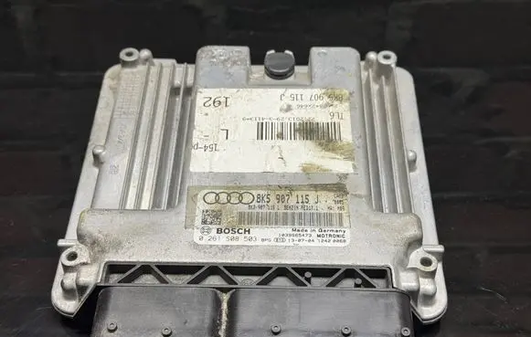 Audi S5 Engine control unit/module ECU 8K5907115J 8K2907115L 0261S08503