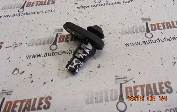 Toyota Avensis Verso Front door sensor 