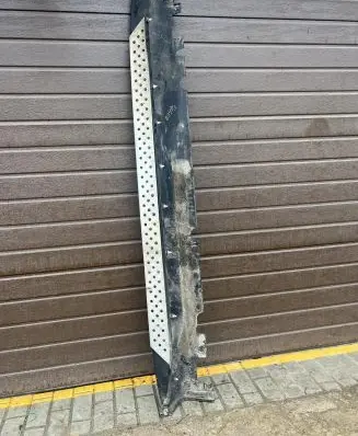BMW X5 E70 Sill 10503410 D9473