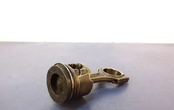 BMW X3 F25 Piston 