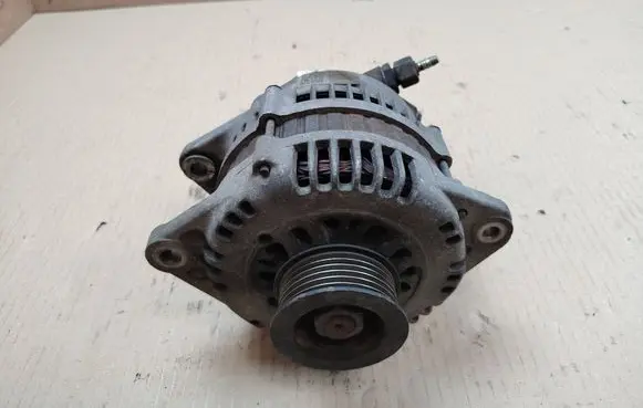 Opel Corsa C Generator/alternator 5921265167