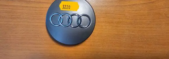 Audi A6 S6 C6 4F Original wheel cap 8D0601170